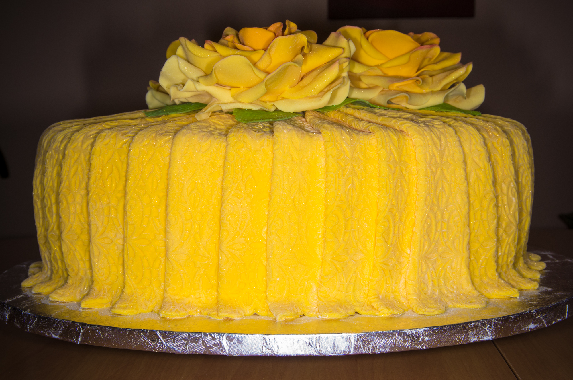 Gelber Vorhang – Kuchentraum