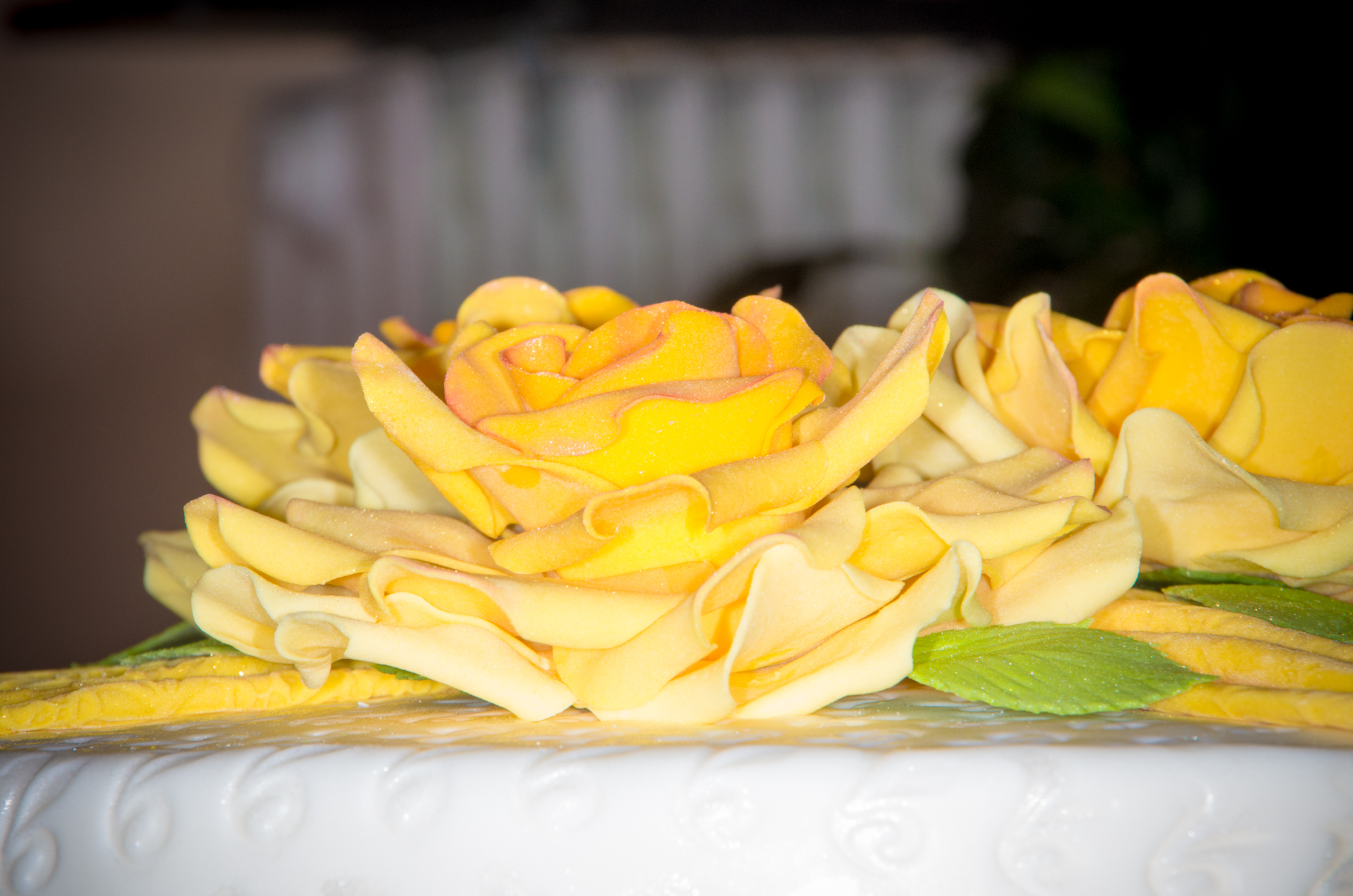 Gelber Vorhang – Kuchentraum